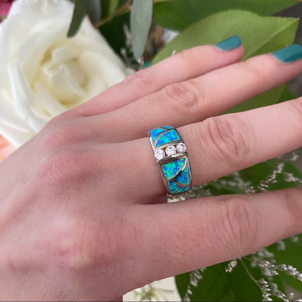 Vintage 925 Sterling Silver Blue Fire Opal Ring - Picture 2 of 12